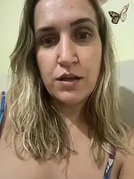 Sex Cam with Bia_sexynovaes - Stripchat