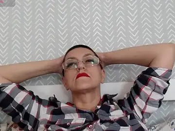 Nude Webcam with BloomingAllure - Stripchat