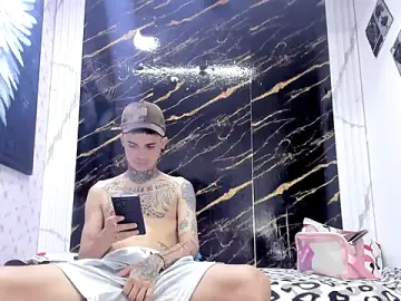 Adult Video Chat with exotic_hot_couple - Stripchat
