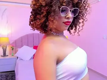 Adult Webcam with MadelaineJones - Stripchat