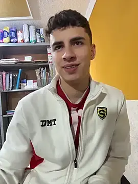 Adult Webcam with AdrianRinaldi - Stripchat