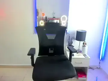 Adult Webcam with nairobbits - Stripchat