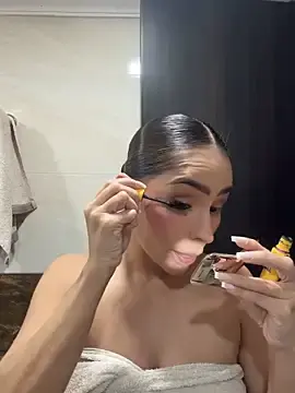 Live Porn with Mau_White - Stripchat