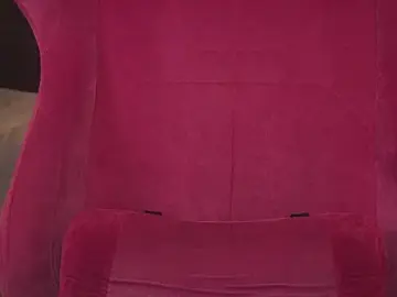 Watch Live Sex Cams with RoxannaCarver - Stripchat