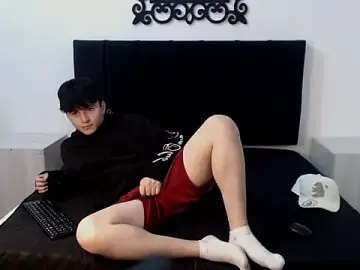 Live Sex Cam with LunayDream - Stripchat