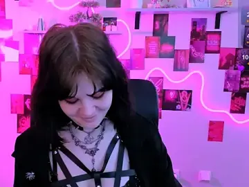 Nude Webcam with nikki_kiss_ - Stripchat