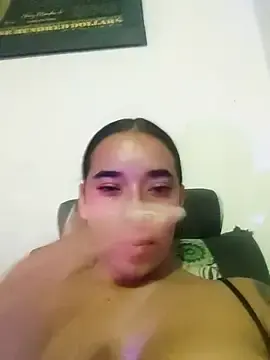 Sex Chat with Valenn_fernandez - Stripchat