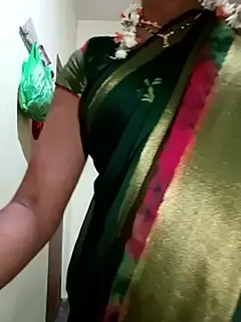 Best Webcam with Kavya5500 - Stripchat