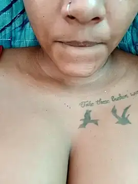 Adult Video Chat with Indianqueen03 - Stripchat