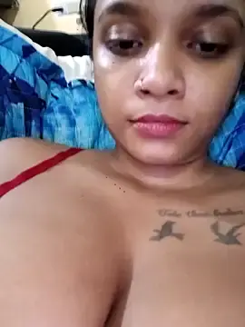 Live Porn with Indianqueen03 - Stripchat