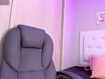 Free Live Porn with nicole__parker1 - Stripchat