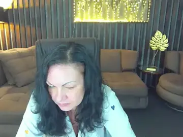 Free Live Porn with IrissMoon - Stripchat