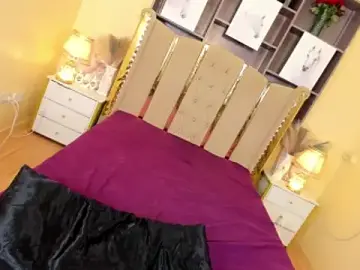 Live Sex with Scarlet_hunter37 - Stripchat