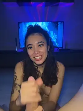 Live Porn with Elettra06 - Stripchat