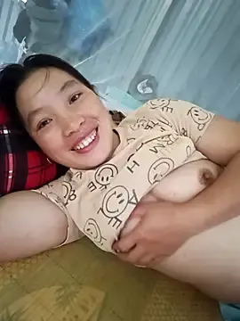 Nude Webcam with Evelyn-n - Stripchat