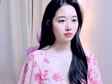 Nude Webcam with Miu-999 - Stripchat