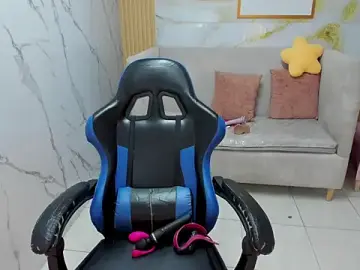 Live Sex Cam with violet_sub - Stripchat