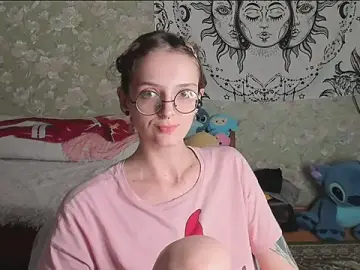 Nude Webcam with Cutie_Adelia - Stripchat