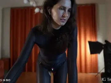 Live Porn with LAUREL_HAZEL - Stripchat