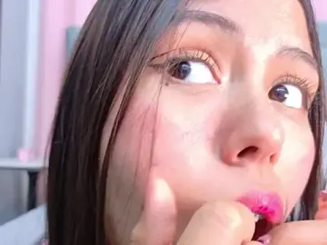 Nude Webcam with NaughtyHally_ - Stripchat