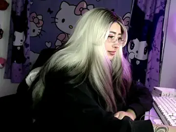 Free Porn Cam with lussyevans24 - Stripchat