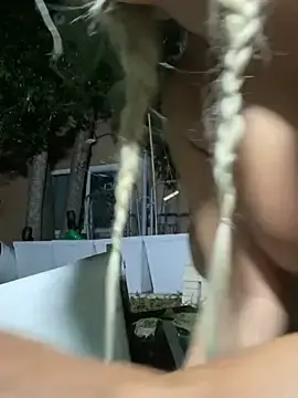 Adult Video Chat with ADRIANNA_FOX - Stripchat