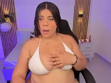 Adult Webcams with valeria_acosta_ - Stripchat