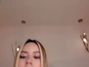 Adult Video Chat with JuanitaClay - Stripchat