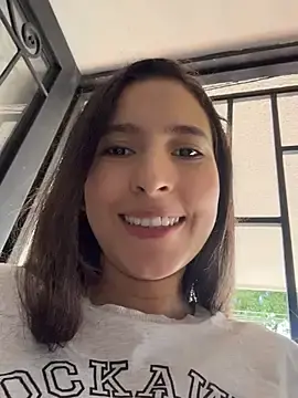 Live Sex Cam with LittleDoll___ - Stripchat