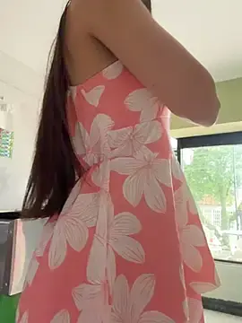 Live Sex Cam with LittleDoll___ - Stripchat