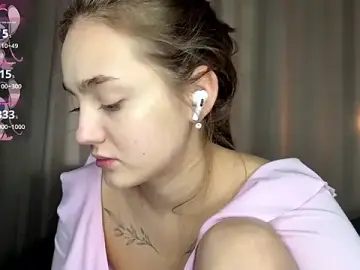 Best live sex cam show with LoraDavi - Stripchat