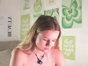 Best live sex cam show with MaydaFoulk - Stripchat