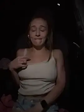 Live Porn with lunagirl13 - Stripchat