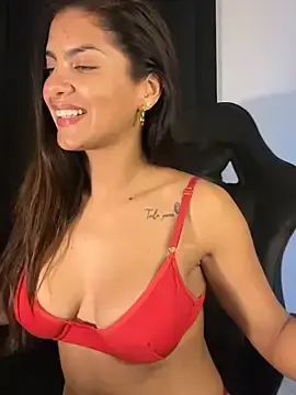 Live Porn with chicachocolate01 - Stripchat