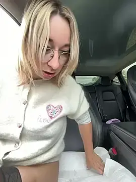 Watch Live Sex Cams with Giuliana_baby - Stripchat