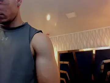Sex Chat with Noah_Clarkk - Stripchat