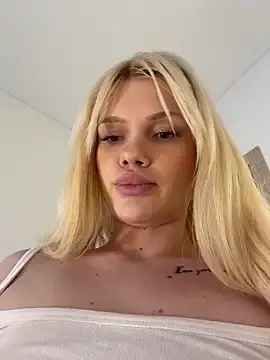 Watch Live Sex Cams with _Miray___ - Stripchat
