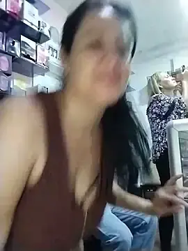 Free Live Porn with keilymadam - Stripchat