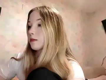 Best live sex cam show with TiaBIanks - Stripchat