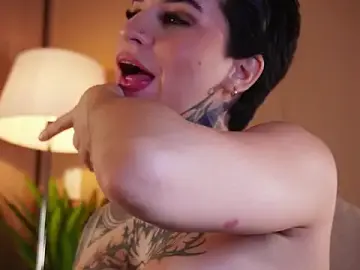 Sex Cam with AliceShazaham_ - Stripchat