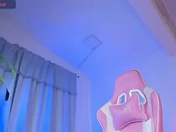 Best live sex cam show with maggie_kay - Stripchat