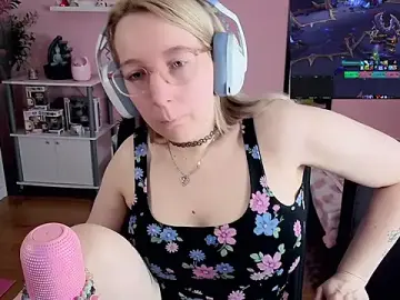 Best live sex cam show with JustKerry - Stripchat