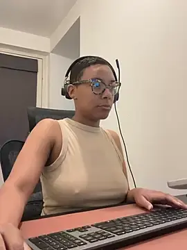 Adult Webcams with Melia_Rayne - Stripchat