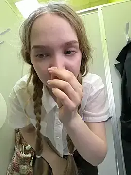 Free Porn Cam with bambi_lu - Stripchat
