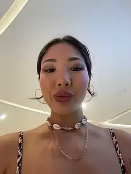 Watch Live Sex Cams with lean_lie8 - Stripchat