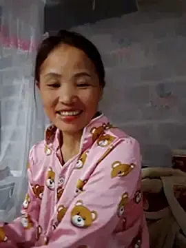 Watch Live Sex Cams with _Lyly_pussy_ - Stripchat