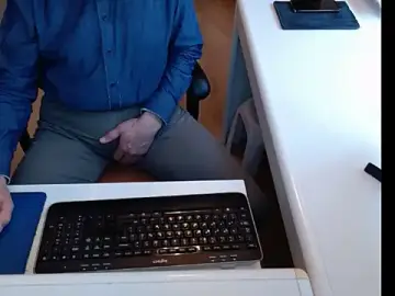 Adult Webcam with dutchpornking - Stripchat