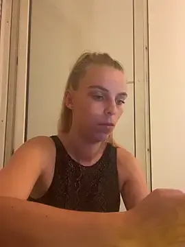 Free Porn Cam with BrumeLove - Stripchat