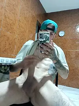 Sex Cam with GettingLiepaja - Stripchat