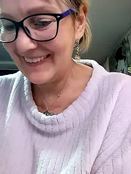 Live Sex with irinamaux - Stripchat